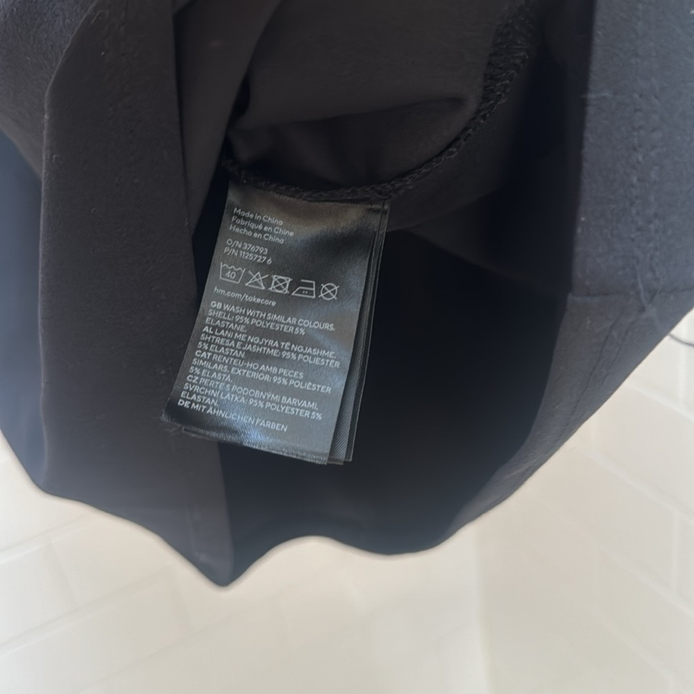 H&M Sexy Black Sheath Cutout Cocktail Dress - Picture 9 of 12